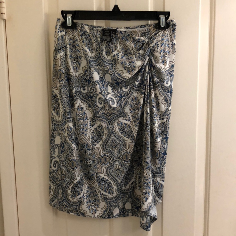 BCBGMaxAzria blue paisley skirt